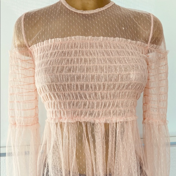 ROMEO & JULIET COUTURE $130 NWT Sheer Peasant TOP Large - Picture 7 of 13